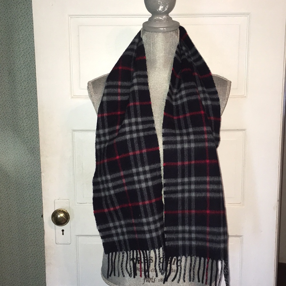 BURBERRY London Nova Check Classic CASHMERE scarf - Picture 8 of 8